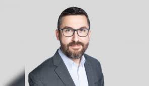 Richard Luna's Instagram, Twitter & Facebook