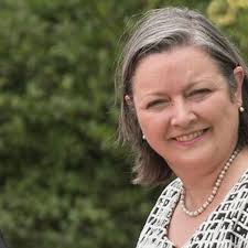 Politicians shun doctors meeting over new alcohol sale restriction measures