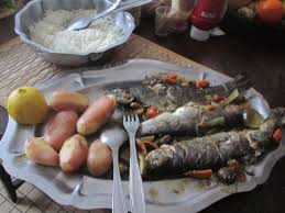 Http Www Lesfoodies Com Hanor Recette Truites Au Four Au Vin Blanc Truites Vin Blanc Recette Truite Recette Poisson Truite Au Four