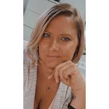 Leslie Suttles's Instagram, Twitter & Facebook