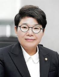 황보승희 의원은 부산 토박이로 부산 영도구가 고향입니다. êµ­íšŒì˜ì› ì •ì±…ìžë£Œ