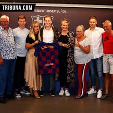 Fünfter pokalerfolg für ter stegen. Enthullt Barca Bietet De Jong Angeblich Die Legendare Trikotnummer An Tribuna Com
