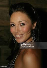 11 Photos & High Res Pictures