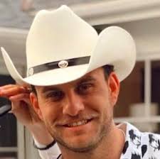 Allyse Taormina and Mikey Dudek's Wedding Website