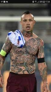 Radja nainggolan is a belgian professional footballer who plays as a midfielder for. 23 Radja Ideen Fussball As Roma Radja Nainggolan Tattoo