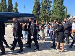 Κηδεία άκη τσοχατζόπουλου | φωτογραφία newsbomb.gr | ευδοκία μύτιλη. Vhtaukueskdm9m