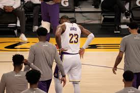James suffered the injury during the second quarter of the lakers' game saturday against the hawks. Poevcrvi Pnvsm
