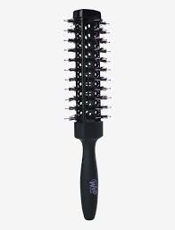 Put a washcloth in running hot water, squeeze some water from the rag, and then place the hot washcloth on top of your hair and wipe down. Wetbrush Wetbrush Roundbrush Waves Extended Beach Babe Hair Boozt Com