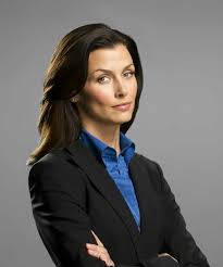Frank, the police comissioner and son of former pc henry reagan, must balance his duties of running the. Blue Bloods Staffel 10 Episodenguide Fernsehserien De