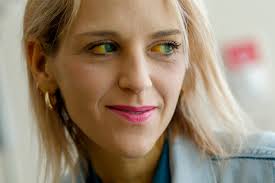 Insurer skips doctors and sends massive checks to patients, prompting  million-dollar lawsuit