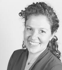 Leslie Dube's Instagram, Twitter & Facebook