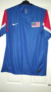 Aliexpress'te, football shirt malaysia aramanızı bitirebilir ve paranızın karşılığını tam olarak almanızı sağlayacak fırsatlar bulabilirsiniz! Malaysia Away Football Shirt 2010 2011