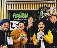 和牛 水田 信二 on instagram wanimaさんの曲を和牛の単独ライブで使わせてもらってから2年4ヶ月 ラジオで共演 ふと押入れを覗いた wanima 和牛 wa牛 オールナイトニッポン 初めて自分でギター買ったのが15年前で半年後に芸人なってから一切ギター触らん