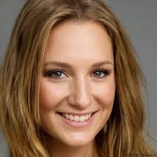 Sarah Dupont's Instagram, Twitter & Facebook