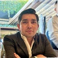 Manuel Llaca's Instagram, Twitter & Facebook