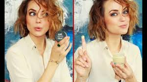 Nowadays it is all about natural beauty. 30 Messy Bob Hairstyles With Bangs Messy Bob Hairstyles For Fine Hair Youtube