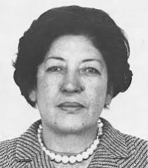 Archivo:Elsa foto en blanco y negro.jpg