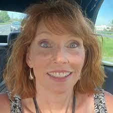 Sharon Linnell's Instagram, Twitter & Facebook