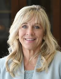 Meranda Smith's Instagram, Twitter & Facebook