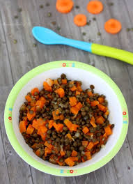 Votre bébé arrive à un âge où ses menus sont calqués sur les vôtres. Lentilles Carotte Et Thym Pour Bebe Des 6mois Amandine Cooking