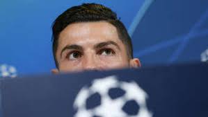 Cristiano ronaldo's coca cola gesture. Cristiano Ronaldos Coca Cola Gate Uefa Richtet Machtwort An Fussballstars Fussball