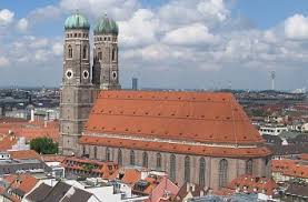 Jahrhundert seine heutige barocke form erhielt. Quermania Bayern Frauenkirche Wahrzeichen Von Munchen Reiseziele Sehenswurdigkeiten Und Ausflugsziele In Oberbayern Deutschland Von Seinen Schonsten Seiten