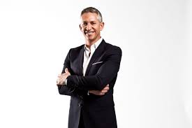 A seasoned presenter, the face of the bbc and, on social media, an increasingly bold political voice. Gary Lineker Apologises For Forgetting Face Mask And Blames Old Age