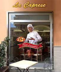 Pizzaiolo Con Pizza Tonda E Scritta Anche Pizze D Asporto Vetrofanie Pizza Adesivi