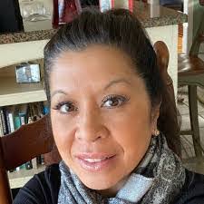 Lisa Carrano's Instagram, Twitter & Facebook