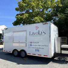 Tavola's Thin Crust Pizza (Food Truck) — Pizza restaurant food truck in Townsend, Delaware