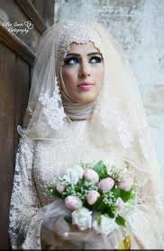 The contemporary bride with a simple veil. Bridal Hijab For Weddings 20 Hijab Styles For Muslim Brides