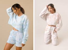 All of our expert tips on how to diy tie dye sweatshirts hoodies sweatpants. Want To Tie Dye Sweatpants Read This Before You Start Teriaki Talks
