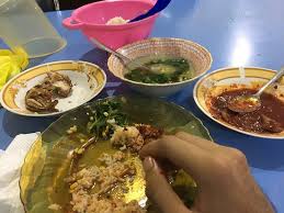 Maybe you would like to learn more about one of these? Makan Dengan Ayam Goreng Sayur Bayam Jagung Dan Sambal Goreng Ati Bilde Av Ayam Goreng Banjar I Samarinda Tripadvisor