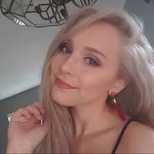 Kayla Hooker (kayhook89)