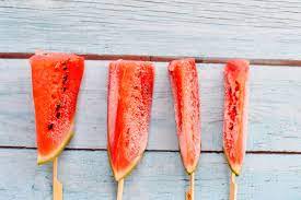 Zum einen, indem es giftstoffe ausspült und zum anderen, indem es den appetit drosselt. Wassermelone Und Melonensaft Zur Gewichtsreduktion Mc Davo Vor Und Nach Dem Abnehmen