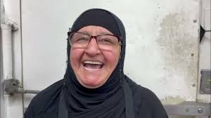 World Famous Grill: Mum's Frakeh from South Lebanon, The Giant Burger, The  Mouthwatering Sweets