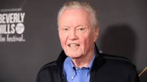 De Clint Eastwood a Nicky Jam, los famosos que apoyan a Donald Trump