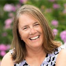 Kristen Denney's Instagram, Twitter & Facebook