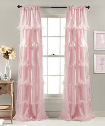 أحدث تصميمات الستائر لغرف النوم مجموعه من تصميمات الستائر الناعمة بالشيفون و التي تناسب بصورة كبيرة غرف Pink Curtains Ruffle Curtains Shabby Chic Bedrooms