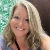 Kimberly Scholl's Instagram, Twitter & Facebook