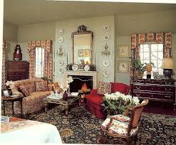 Decorate your home in english style. English Country Cottage Decor New Changes In Traditional Decor Home Decorating Design Forum Country House Decor English Decor English Cottage Decor