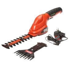 Lithium ion battery holds a charge for up to 18 months. Black Decker 6 Inch 3 6v Lithium Ion Cordless 2 In 1 Compact Garden Shears Trimmer Combo The Home Depot Canada