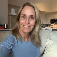 Lesley Witt (@beachhealthandwellness) • Instagram photos and videos