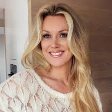 Happy Anniversary my @noahtepperberg it's hard to believe we've been  married for 6 years today and together for 12 years. We started dating when  I didn't know who I was, you have