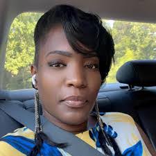 Ellena Williams's Instagram, Twitter & Facebook