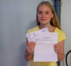 93.8% achieved either grades 9/8/7 with 99.8% graded as a 5 or better. Gcse Results Help Lewisham College Students Go Further Lewisham College
