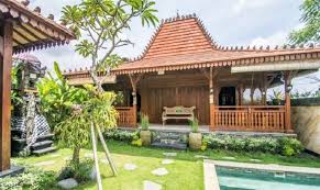 Meskipun namanya joglo, rumah tradisional ini berbeda dengan rumah tradisional joglo di jawa tengah. Rumah Adat Jawa Timur Gambar Dan Penjelasan Lengkap