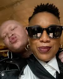 My heart has expanded about 30 yards in the past 30 days. Friendship and  chosen family has got to be up there with what life is truly all about.  ✨Swipe 👈🏾Left for