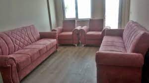 Vizon rengi koltuk takımına uygun perde adına mavi tonlar ile kırlent ve mavi tonlu perde sayesinde oldukça uygun bir dekorasyon elde edilebilir vizon kanepe adına daha önceden de belirtildiği üzere kullanılacak olan renk kombineleri içerisinde mavi tonlarının yanı sıra pembe turuncu gibi enerjik. Soru 76 Gul Kurusu Koltuk Takimina Uygun Fon Perde Onerisi Dekor Ekrani