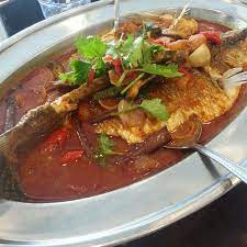 Shah alam has a similar urban layout to petaling jaya or subang jaya, albeit with a twist: Medan Ikan Bakar Shah Alam Dewan Shah Alam